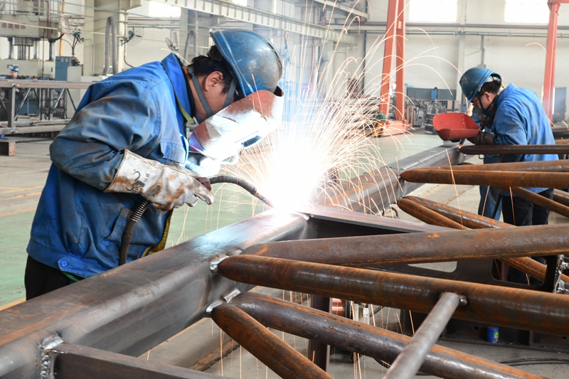 2021年5月七，陜建機(jī)股份舉辦為期6個(gè)月的“學(xué)黨史建功‘十四五’ 開(kāi)新局奮進(jìn)新征程”為主題的勞動(dòng)競(jìng)賽1_副本.jpg